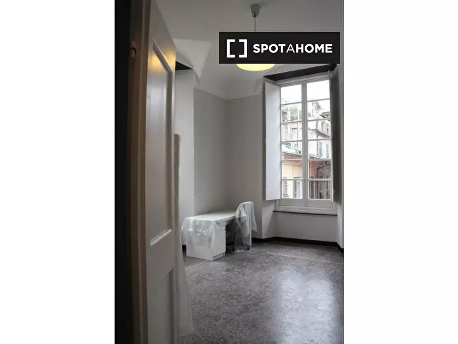 Immagine 3 di Camera condivisa in affitto  in Piazza del Campo a Genova