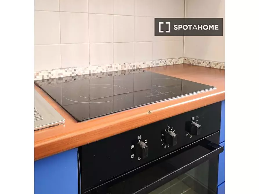 Immagine 6 di Appartamento in affitto  in Via Conte di Carmagnola a Roma