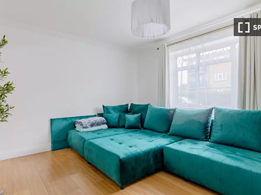 Immagine 11 di Appartamento in affitto  in Grange Park Rd a Walthamstow