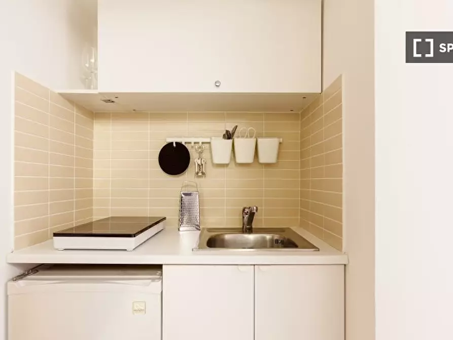 Immagine 4 di Ufficio in affitto  in Corso Magenta a Milano