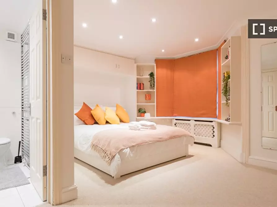 Immagine 15 di Appartamento in affitto  in flat a Camden Town