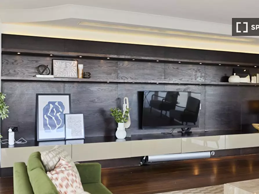 Immagine 16 di Appartamento in affitto  in Hester Rd a Wandsworth