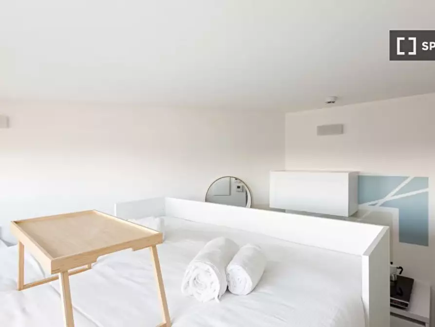 Immagine 8 di Ufficio in affitto  in Corso Magenta a Milano