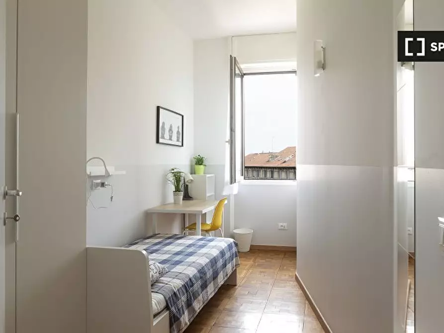 Immagine 2 di Camera condivisa in affitto  in Via Bartolomeo Eustachi a Milano