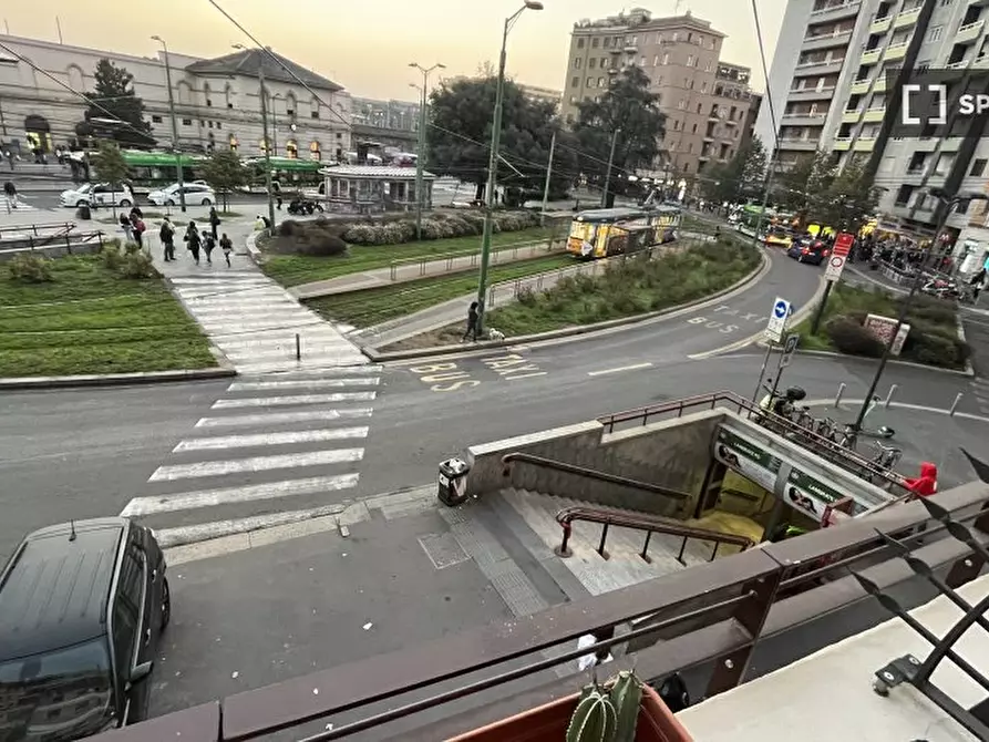 Immagine 4 di Ufficio in affitto  in Piazza Enrico Bottini a Milano