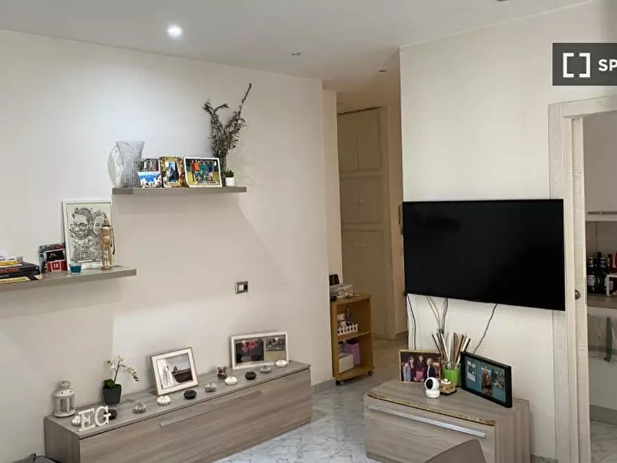 Immagine 7 di Appartamento in affitto  in Via Gian Luca Squarcialupo a Roma