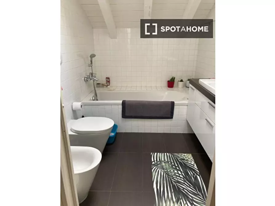 Immagine 3 di Camera condivisa in affitto  in Via Magolfa a Milano