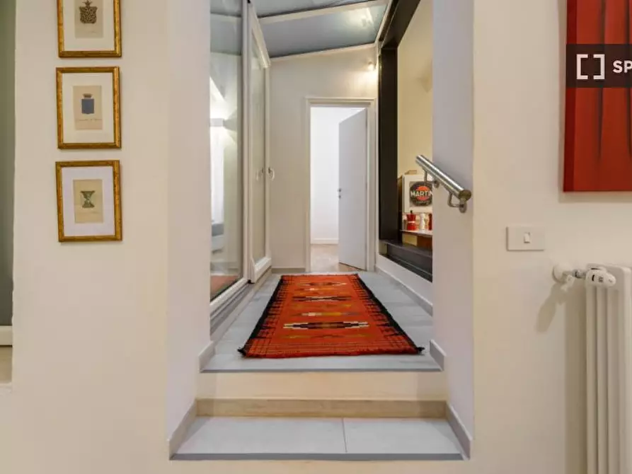 Immagine 6 di Appartamento in affitto  in Borgo S. Frediano a Firenze