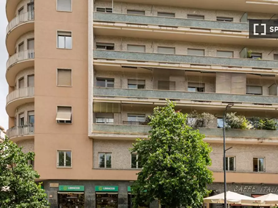 Immagine 5 di Camera condivisa in affitto  in Viale Vittorio Veneto a Milano