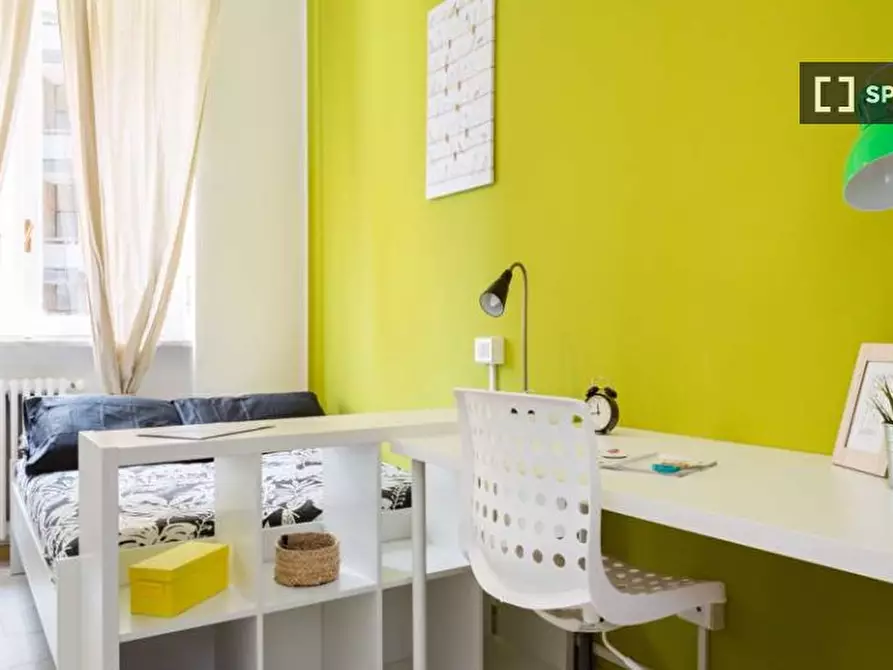 Immagine 1 di Camera condivisa in affitto  in Via Dei Mandorli Milan a Buccinasco