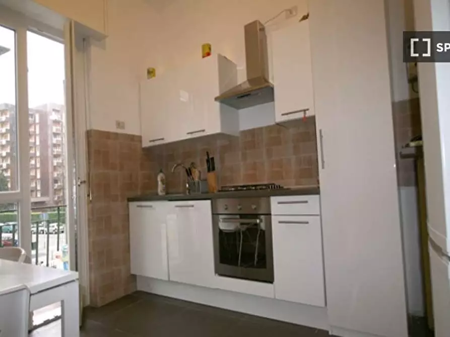 Immagine 4 di Camera condivisa in affitto  in Via Restelli a Milano