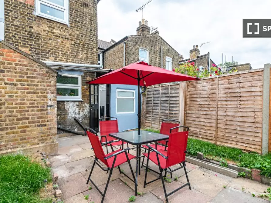 Immagine 9 di Appartamento in affitto  in Mitchley Rd a Tottenham