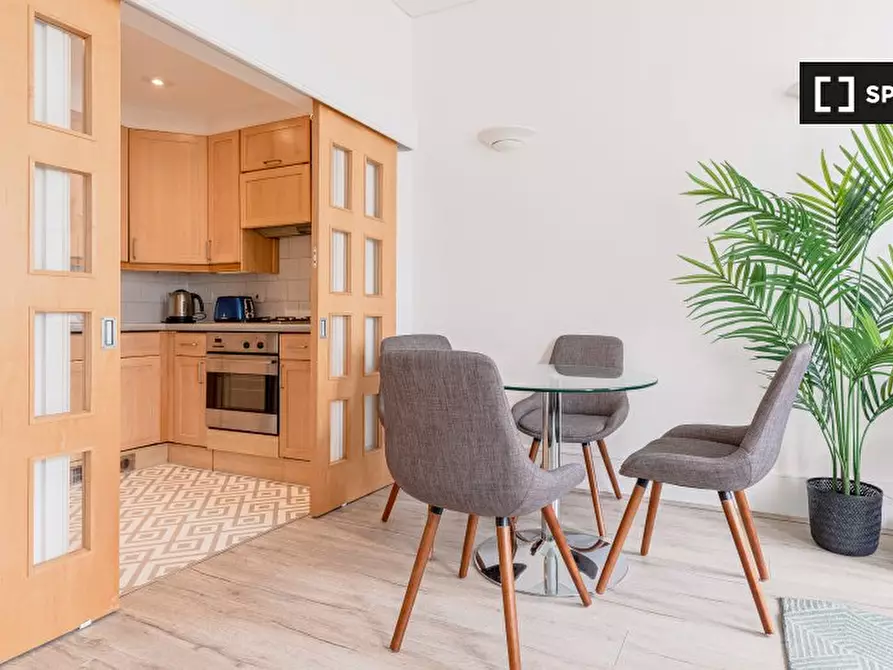 Immagine 5 di Appartamento in affitto  in Grenbeck Court a Kensington