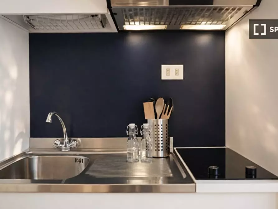 Immagine 5 di Ufficio in affitto  in Via Giovanni Battista Pergolesi a Milano