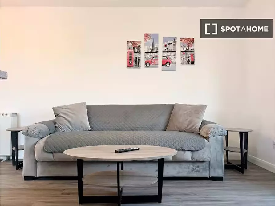 Immagine 19 di Appartamento in affitto  in Troutbeck Close a Colnbrook with Poyle