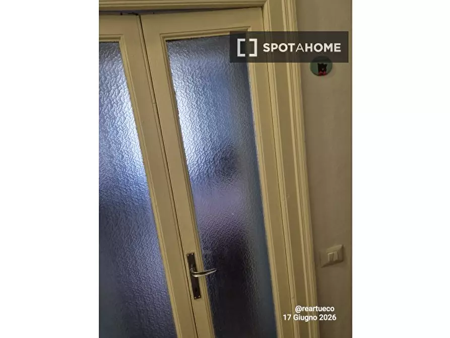 Immagine 5 di Camera condivisa in affitto  in Via Francesco de Sanctis a Milano