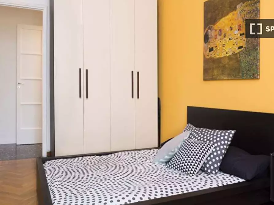 Immagine 2 di Camera condivisa in affitto  in Viale Argonne a Milano