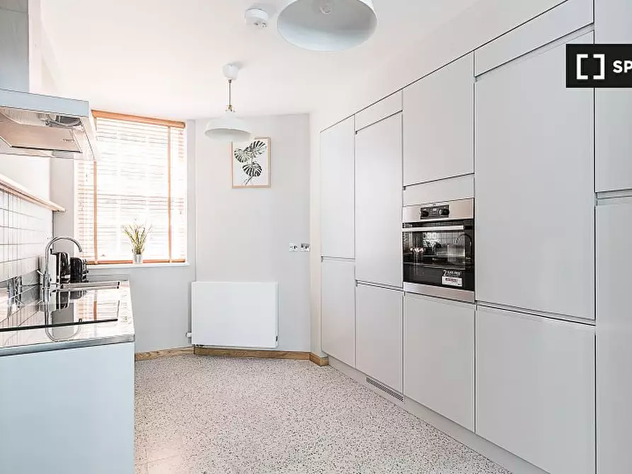 Immagine 5 di Appartamento in affitto  in Red Lion St a Camden Town