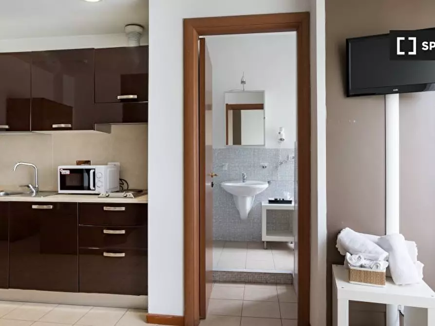 Immagine 3 di Appartamento in affitto  in Via Prenestina a Roma