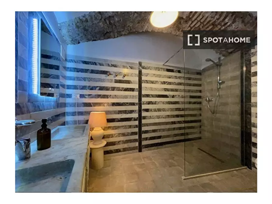 Immagine 8 di Appartamento in affitto  in Vicolo dei Soldati a Roma