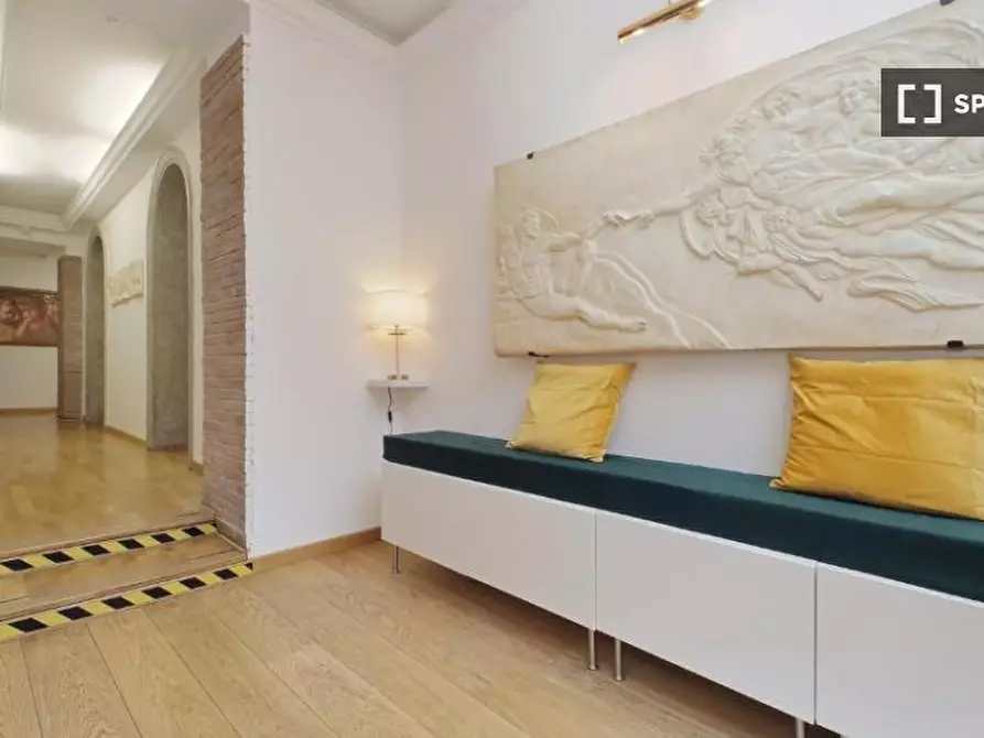 Immagine 3 di Camera condivisa in affitto  in Via Piave a Roma