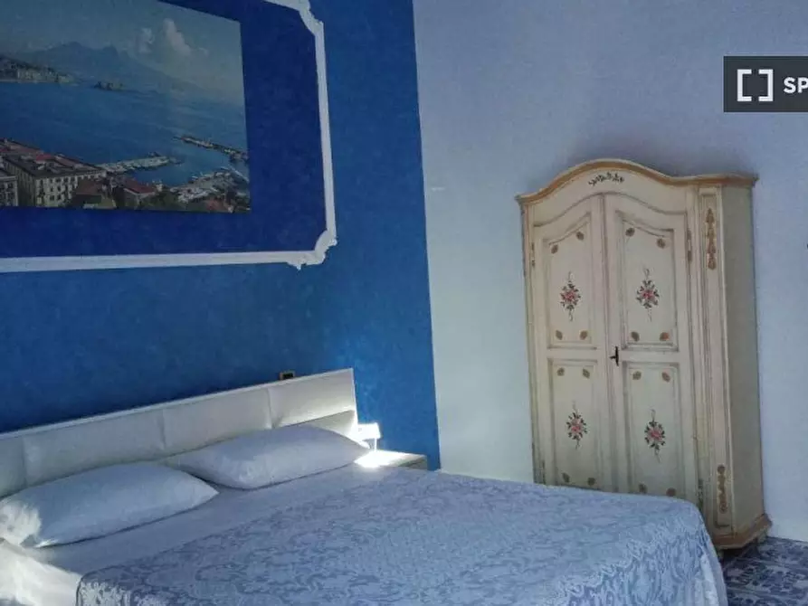 Immagine 4 di Camera condivisa in affitto  in Via Santa Maria delle Grazie a Loreto a Napoli