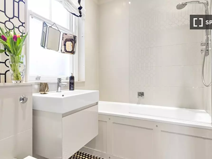 Immagine 16 di Appartamento in affitto  in Royal Hospital Rd, Chelsea, London a Kensington