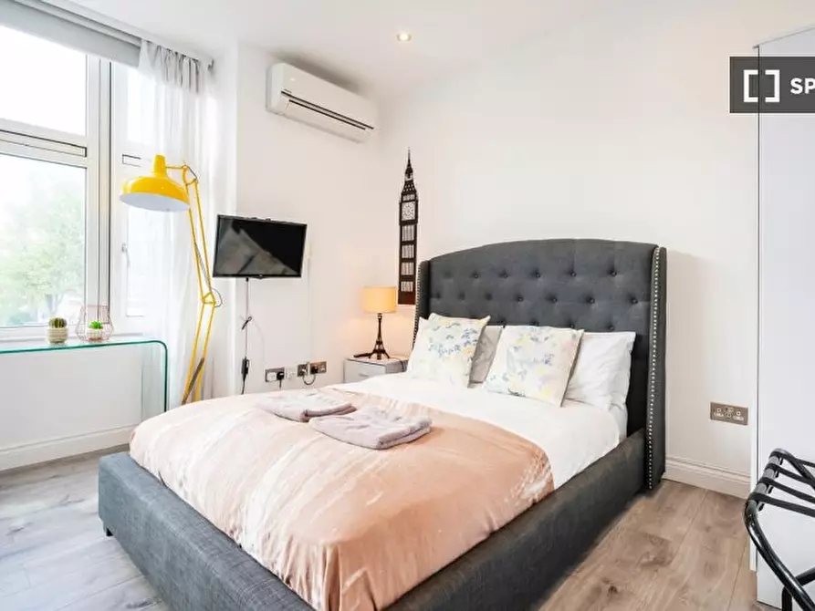 Immagine 8 di Ufficio in affitto  in a Southfield Rd a Hounslow