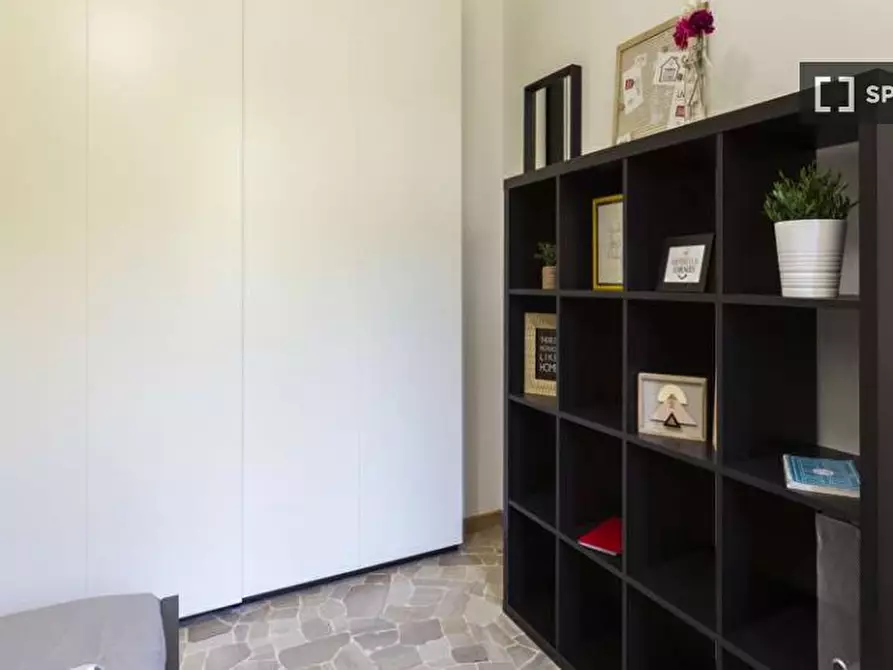 Immagine 5 di Camera condivisa in affitto  in Via Lorenteggio a Milano