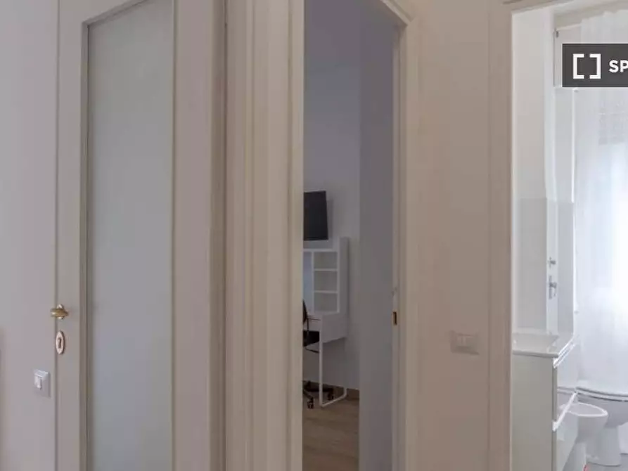 Immagine 11 di Camera condivisa in affitto  in Viale San Gimignano a Milano