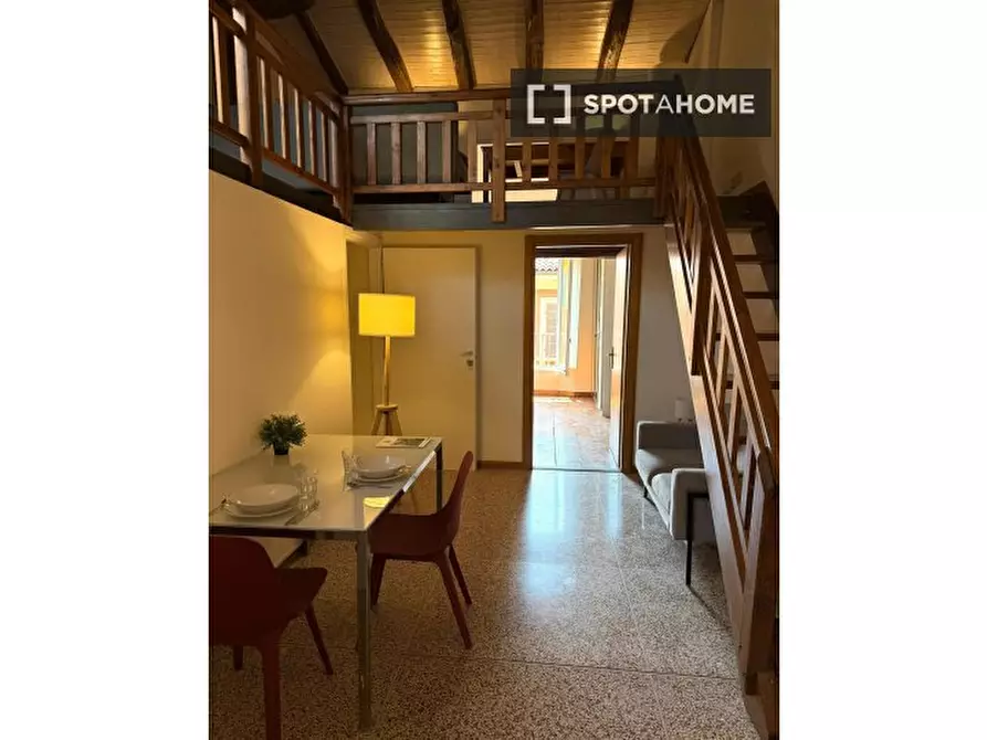 Immagine 13 di Camera condivisa in affitto  in Petroni a Bologna