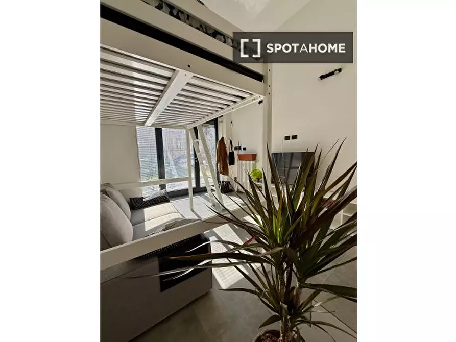 Immagine 12 di Ufficio in affitto  in V. Andrea Palladio a Milano