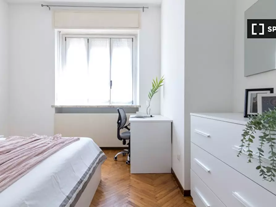 Immagine 5 di Camera condivisa in affitto  in Via Intra a Milano