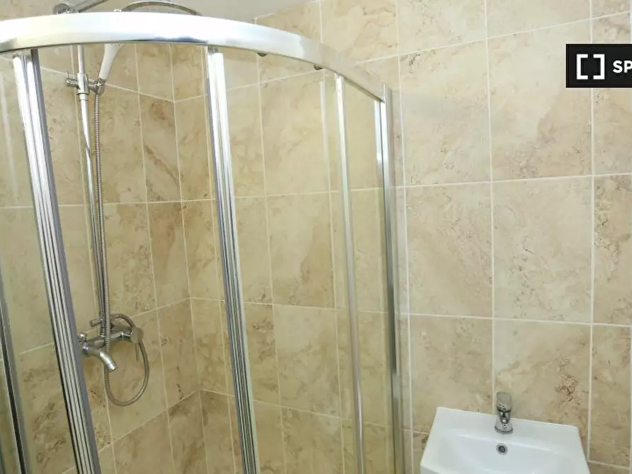 Immagine 13 di Ufficio in affitto  in Lytham Cl a Eltham