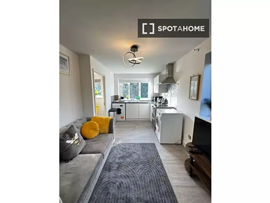 Immagine 5 di Appartamento in affitto  in Redford Close a Hounslow