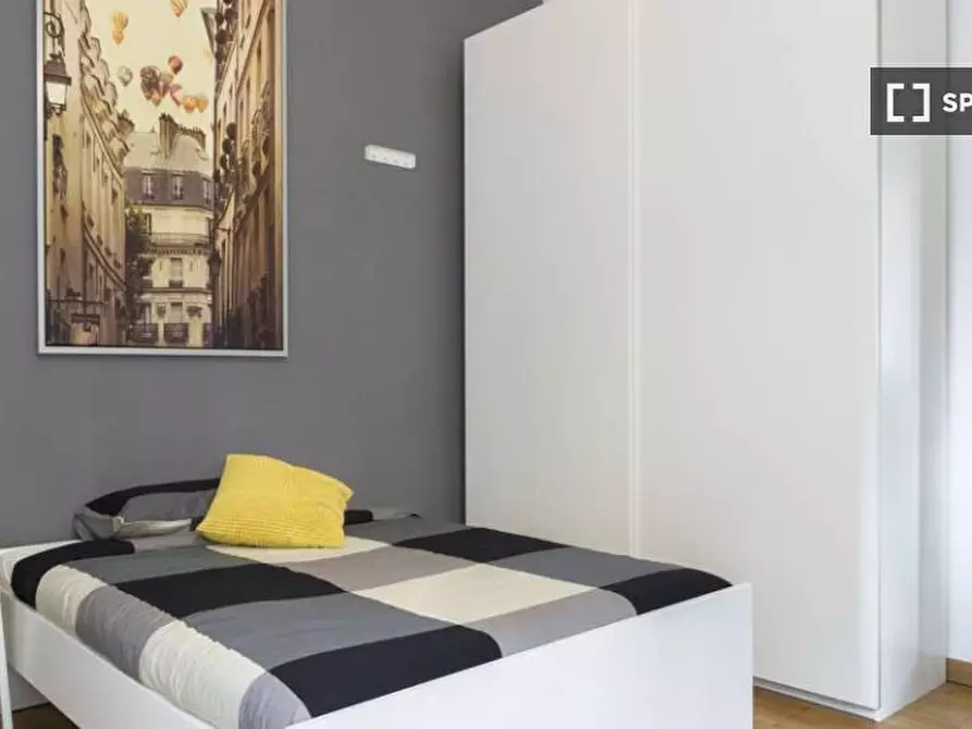 Immagine 3 di Camera condivisa in affitto  in Via Tarquinio Prisco a Milano