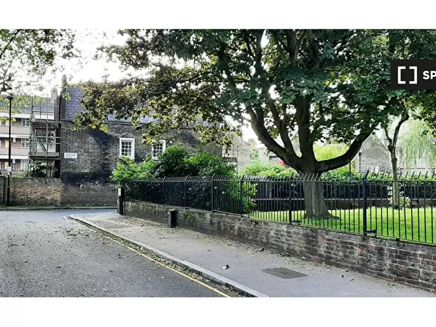 Immagine 11 di Camera condivisa in affitto  in INWORTH WALK a Islington