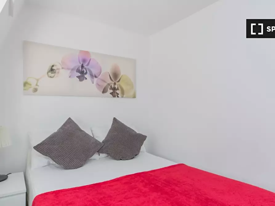 Immagine 12 di Appartamento in affitto  in Maple St a Camden Town