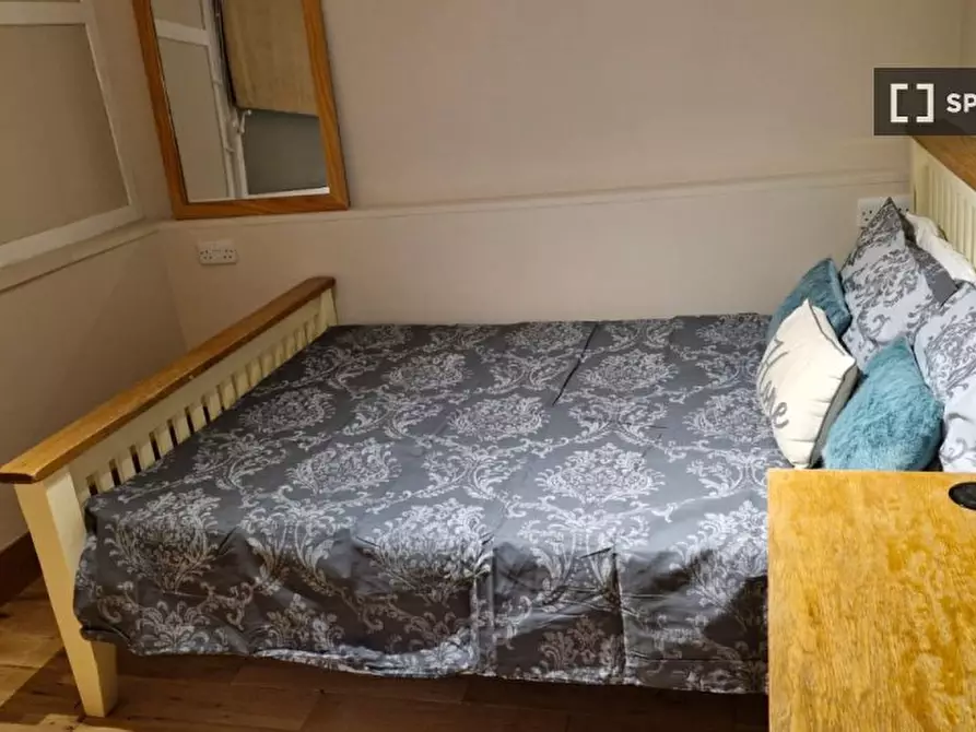 Immagine 13 di Camera condivisa in affitto  in Rayners Rd a Wandsworth