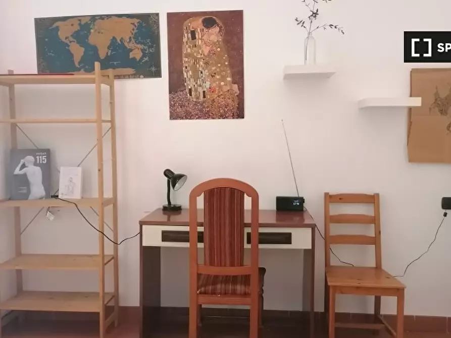 Immagine 3 di Camera condivisa in affitto  in Via Foligno a Roma