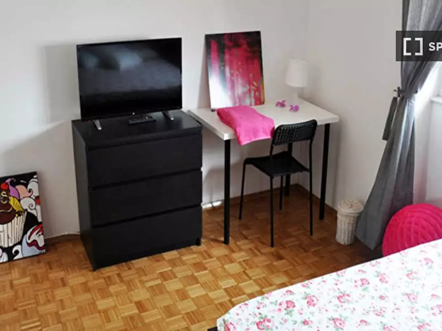 Immagine 3 di Camera condivisa in affitto  in Via Tortona a Milano