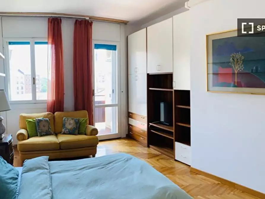 Immagine 2 di Camera condivisa in affitto  in Via Michelangelo Buonarroti a Milano