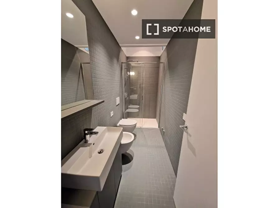 Immagine 3 di Appartamento in affitto  in Via degli Imbriani a Milano