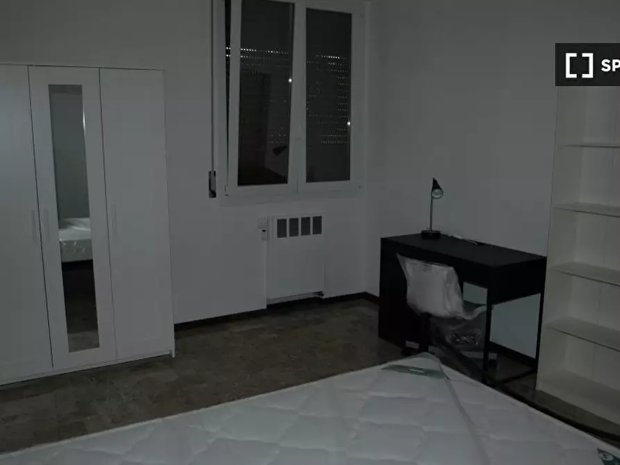 Immagine 3 di Camera condivisa in affitto  in Via Savena Antico a Bologna