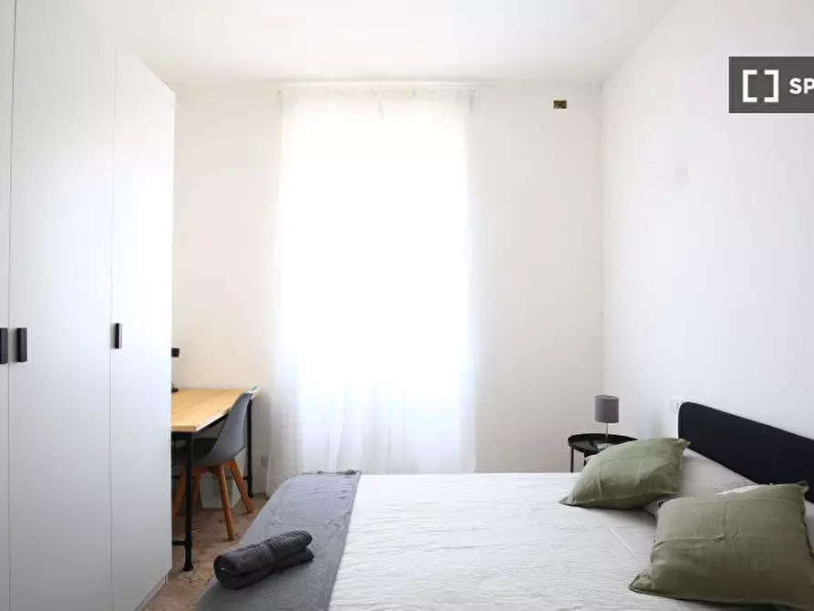 Immagine 2 di Camera condivisa in affitto  in Via Lodovico Pavoni a Milano