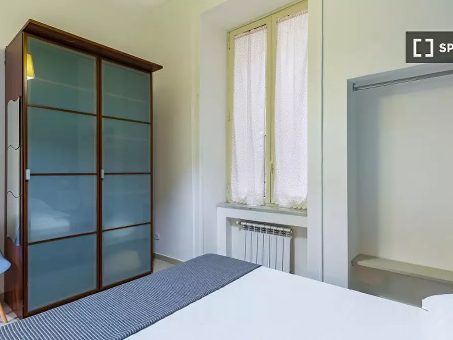 Immagine 12 di Appartamento in affitto  in Via Suor Orsola a Napoli