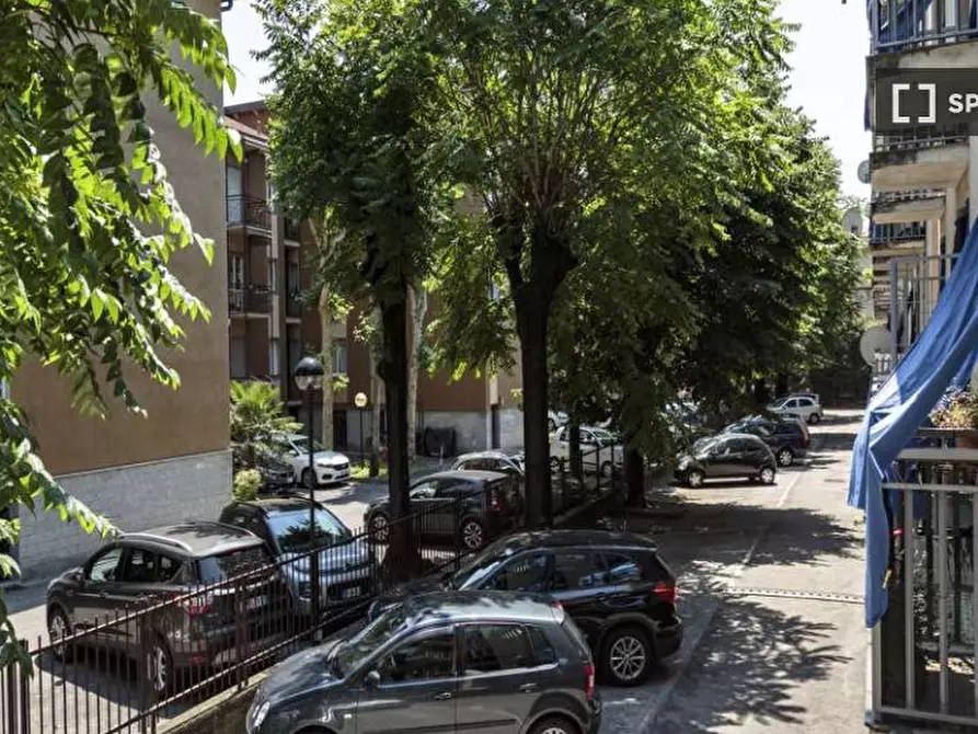 Immagine 12 di Camera condivisa in affitto  in Via Garegnano a Milano