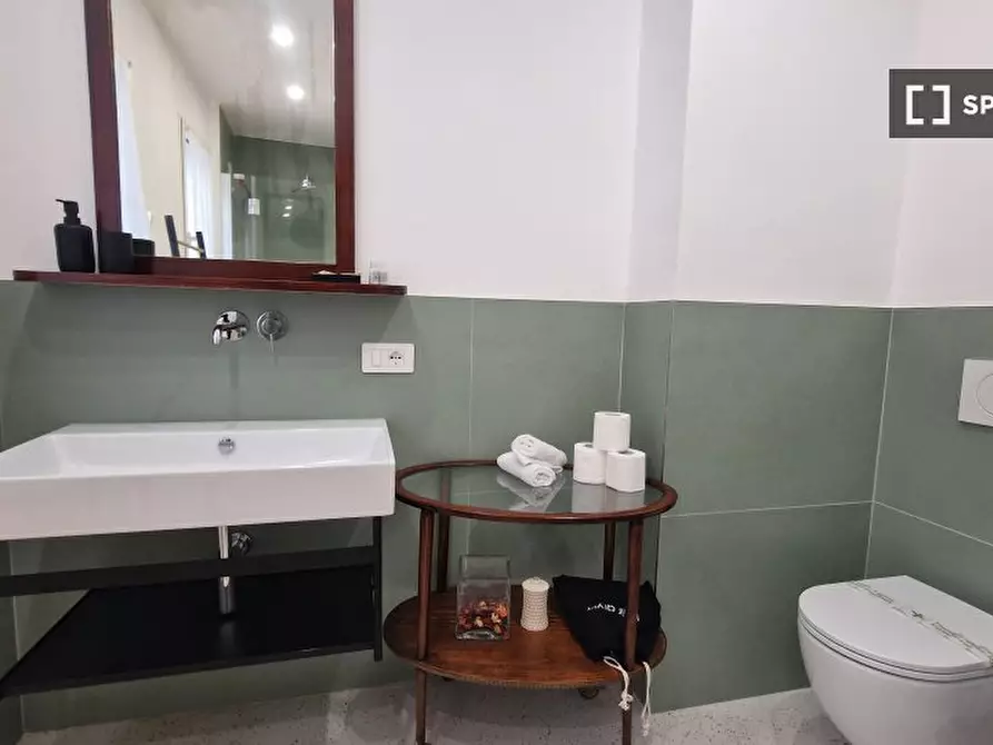 Immagine 14 di Appartamento in affitto  in Via della Mola Dei Fiorentini a Roma