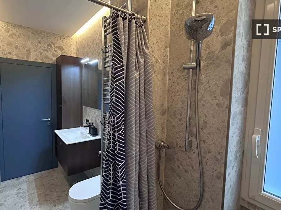 Immagine 11 di Appartamento in affitto  in Via Tavazzano a Milano