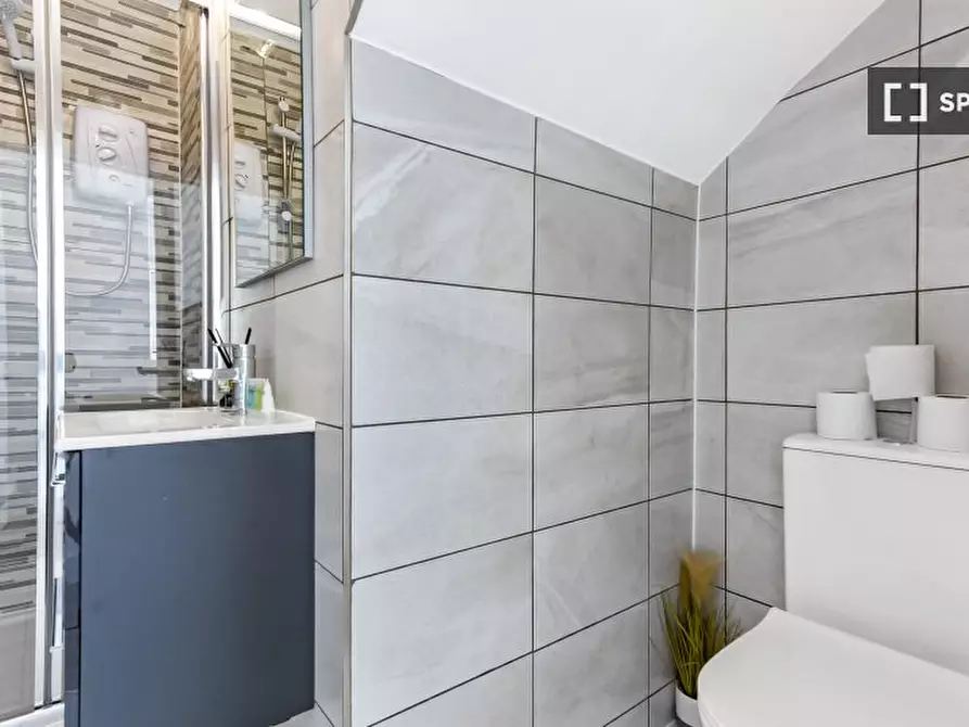 Immagine 9 di Appartamento in affitto  in flat a Tottenham